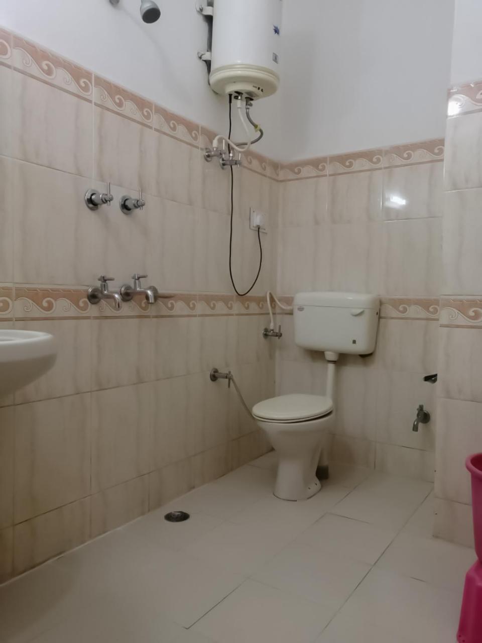 Hotel New Gyespa Kyelang Kültér fotó
