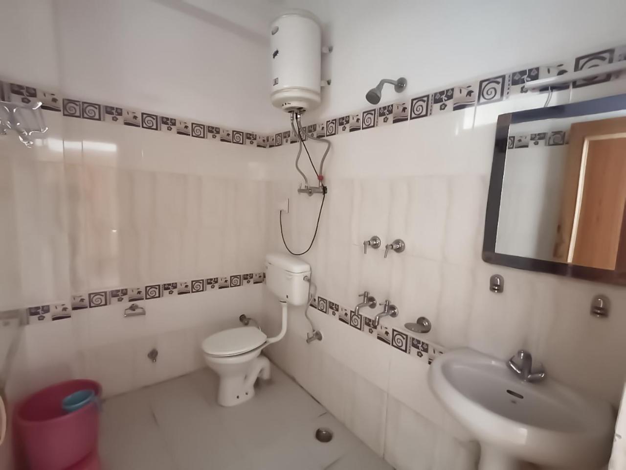 Hotel New Gyespa Kyelang Kültér fotó