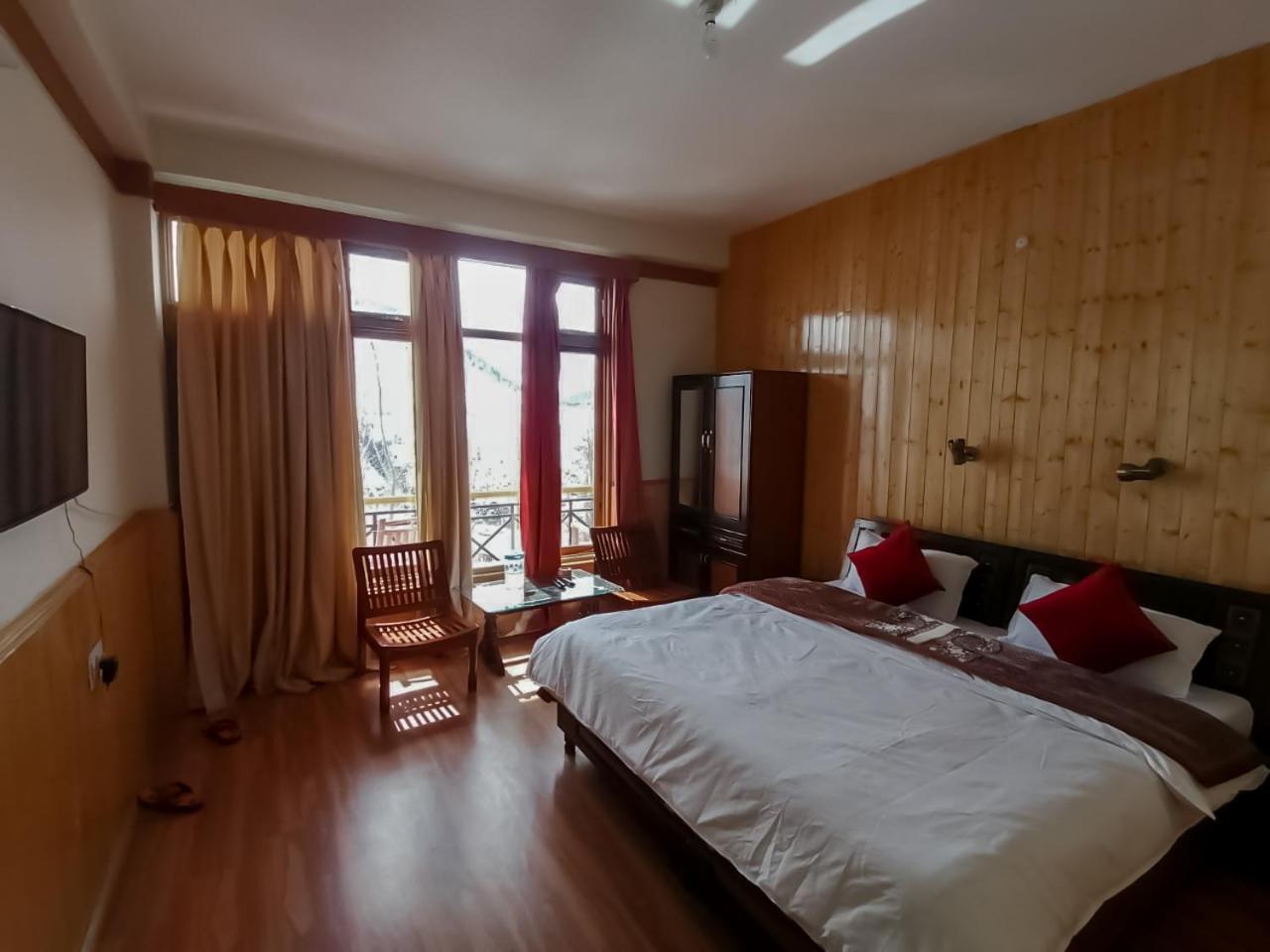 Hotel New Gyespa Kyelang Kültér fotó